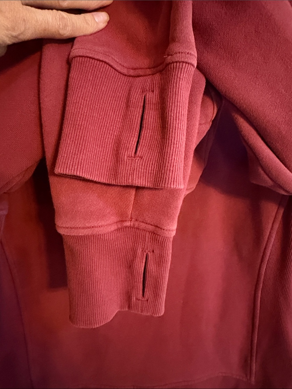 Lululemon Scuba Hoodie *Light Cotton Fleece
Size 10
Savannah / Gold
H162 - Picture 10 of 10